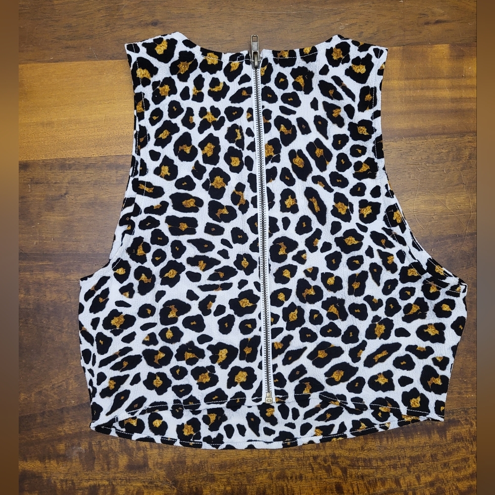 Show Me Your Mumu Leopard Print Crop Top Zipper Back Size Large - Picture 3 of 5